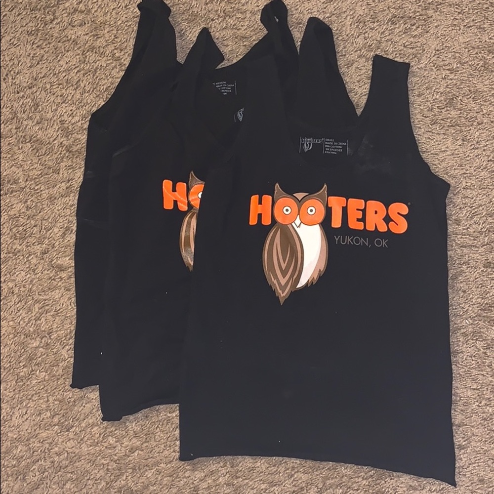 Hooters Tank Tops (Yukon, Oklahoma)